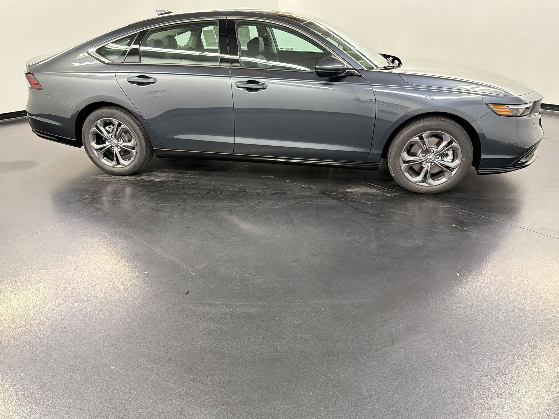 New 2026 Honda Accord EX-L image 8