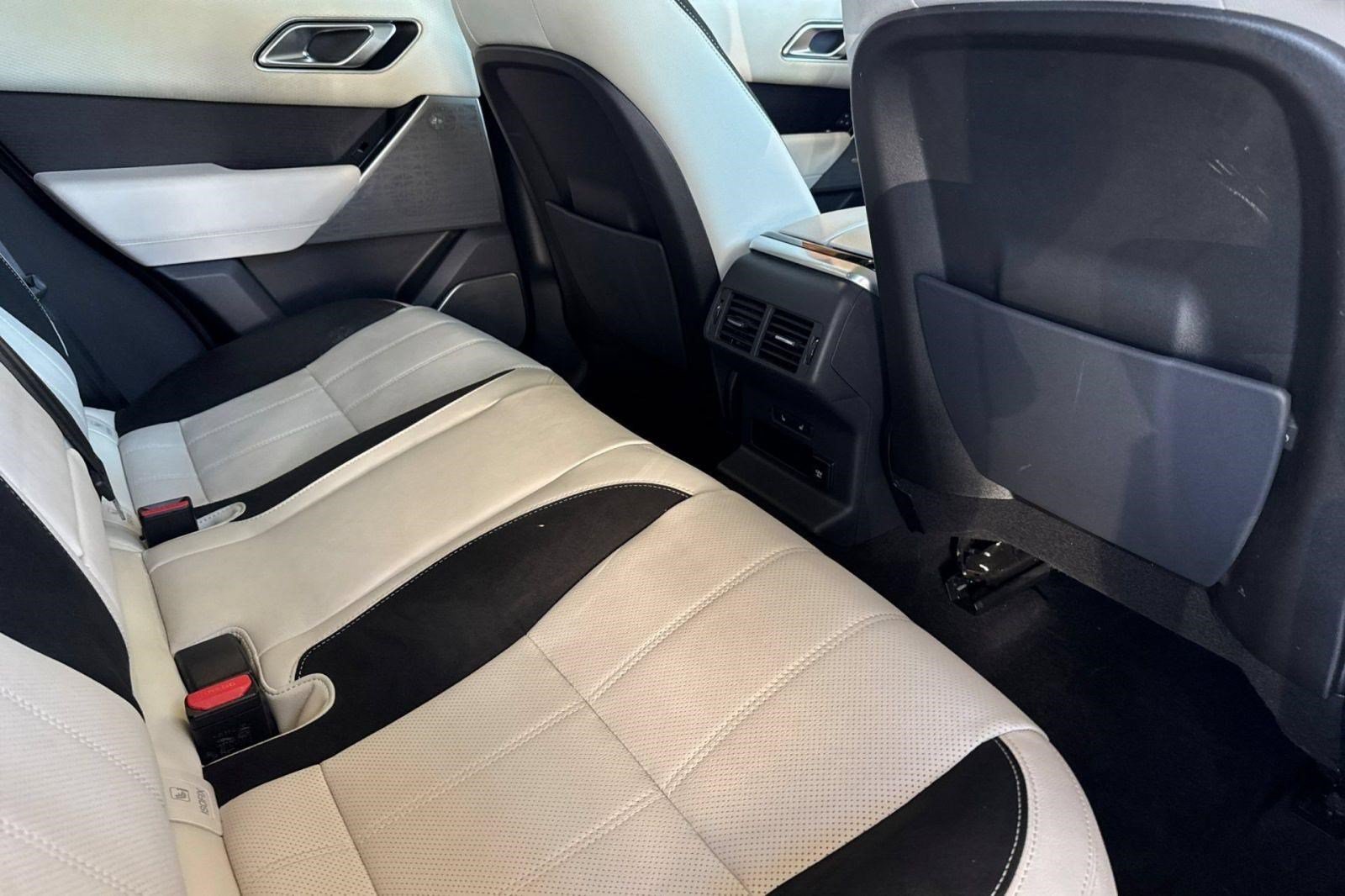 Used 2020 Land Rover Range Rover Velar R-Dynamic S AWD/4WD image 33