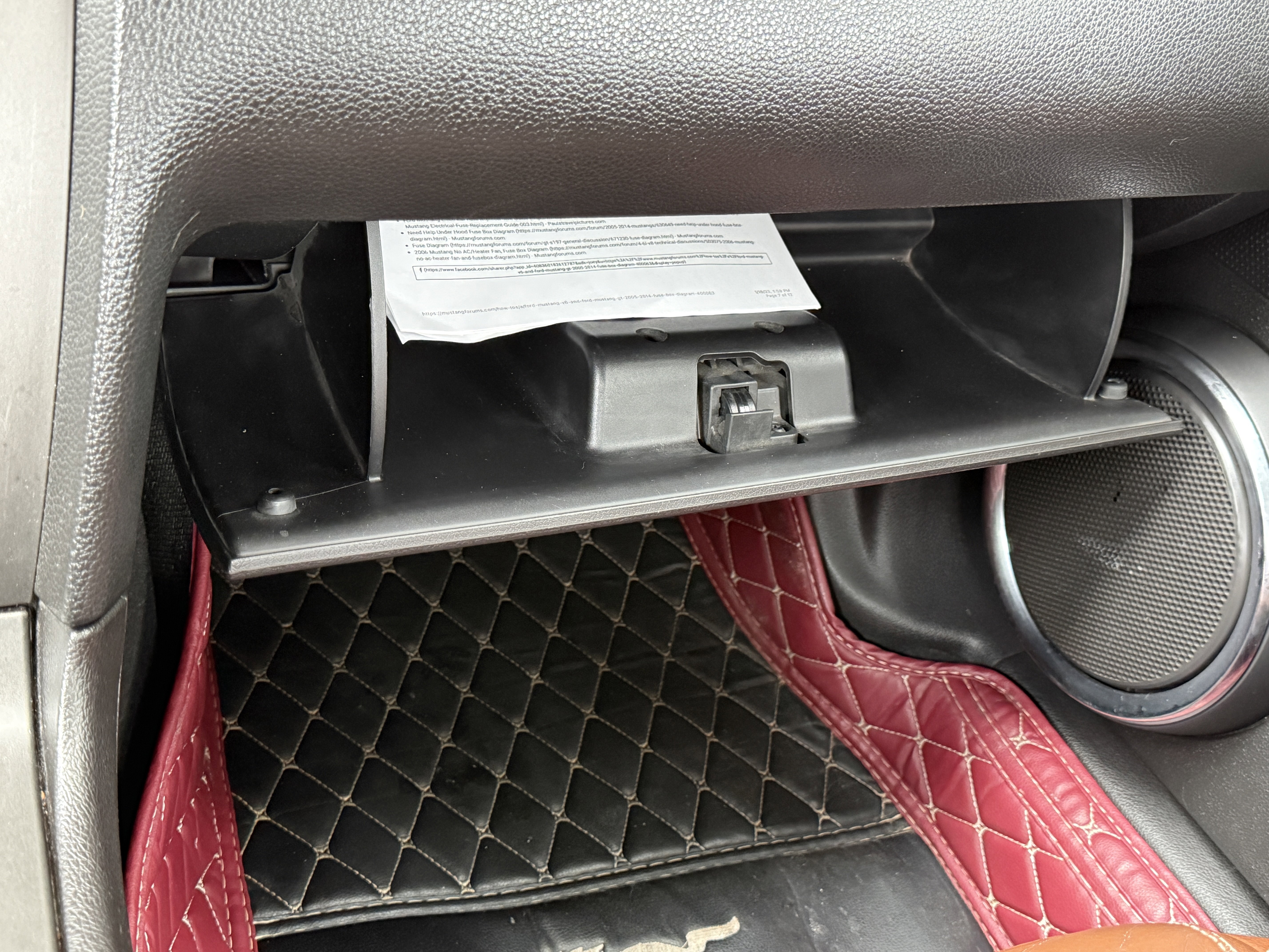 Used 2010 Ford Mustang GT image 21