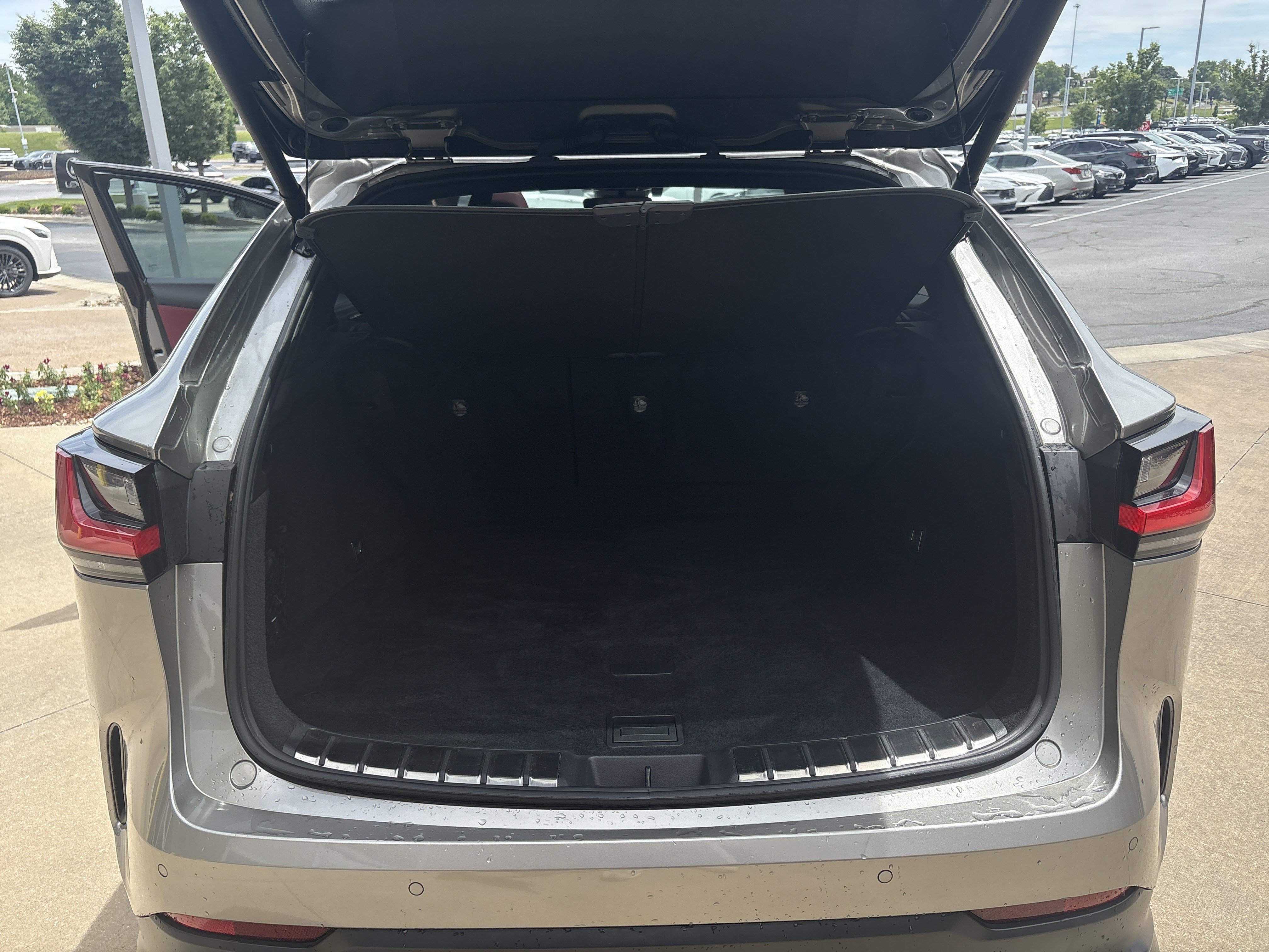 Certified 2025 Lexus NX 250 FWD w/ Cold Area Package image 32