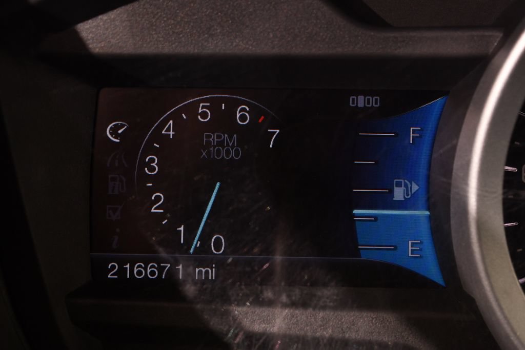 Used 2013 Ford Explorer XLT AWD/4WD image 27