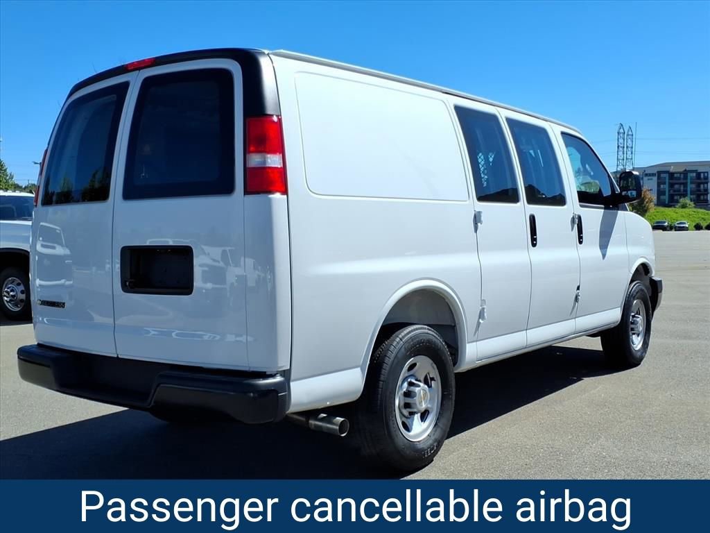 New 2025 Chevrolet Express 2500 Work Van w/ Communications Package image 26
