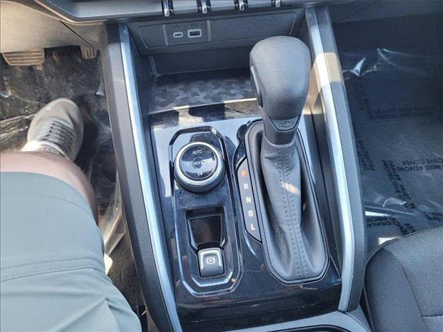 Used 2024 Chevrolet Colorado Trail Boss w/ Safety Package AWD/4WD image 21