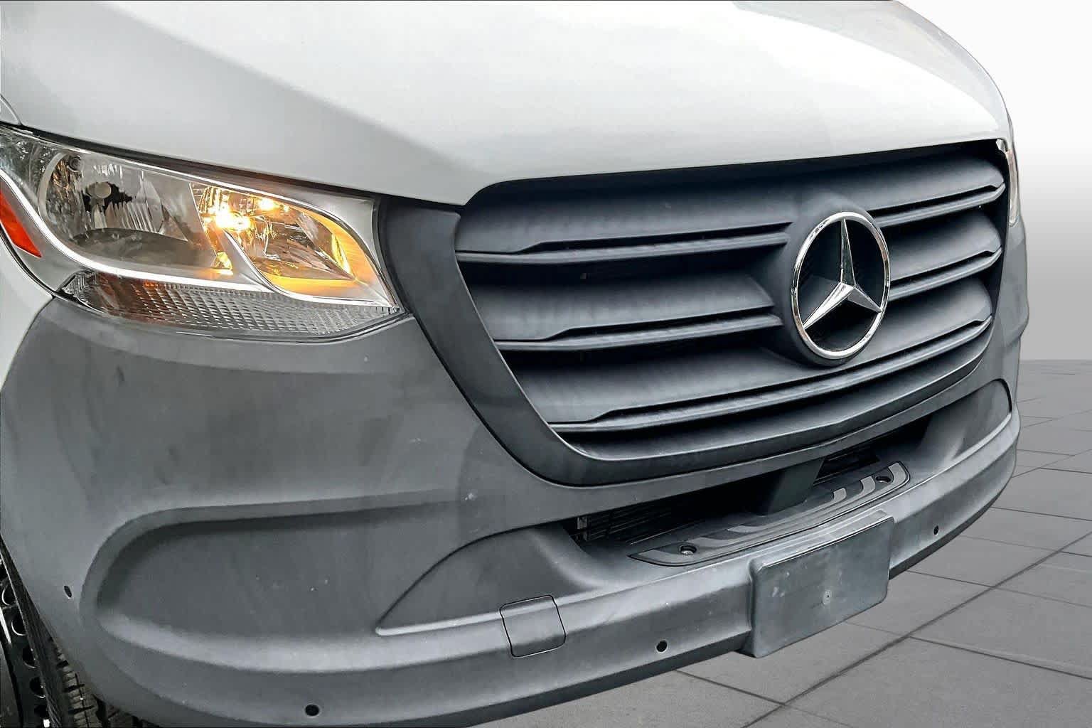 Certified 2024 Mercedes-Benz Sprinter 3500 w/ Parking Package image 27