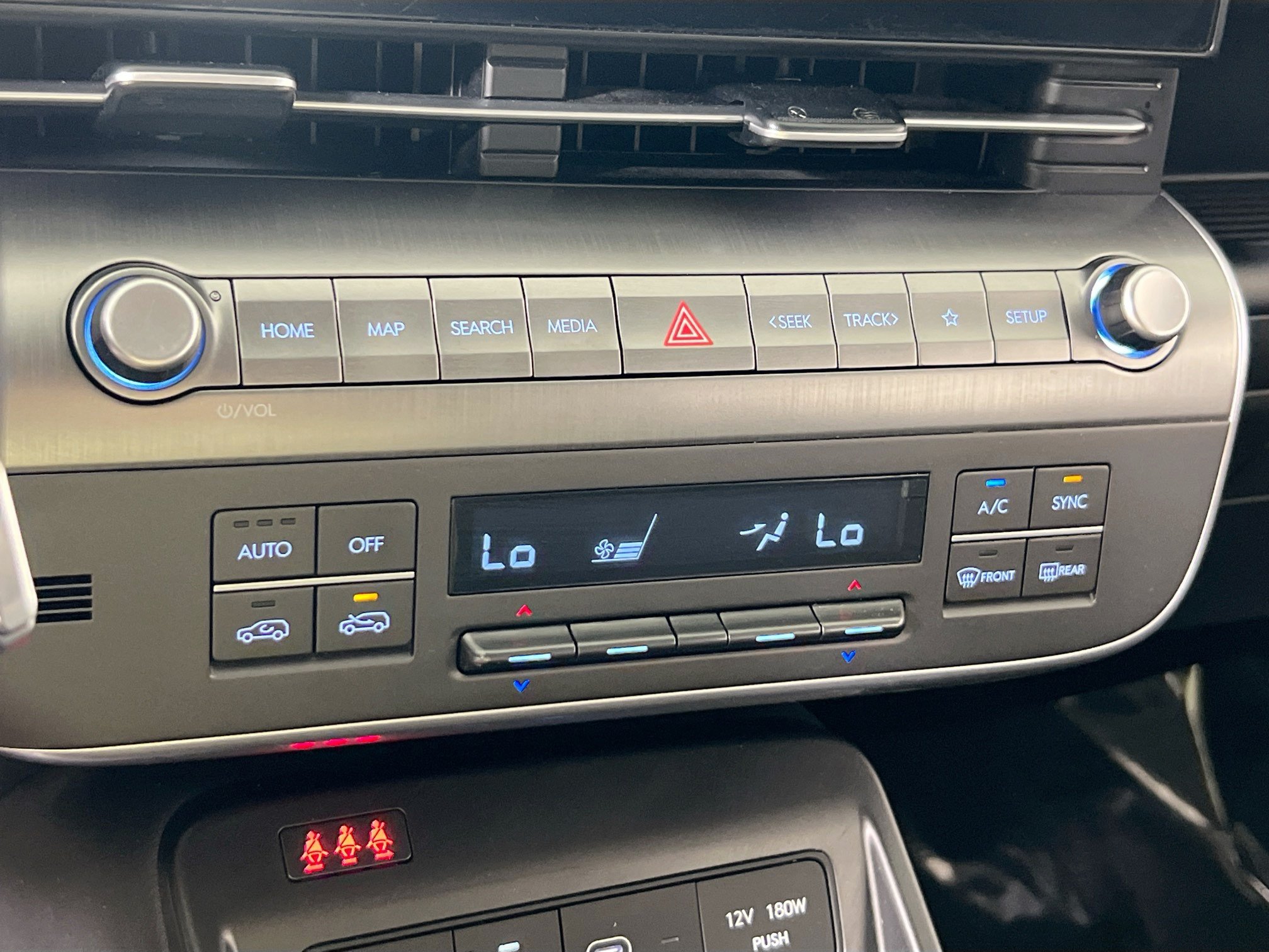 Used 2024 Hyundai Kona SEL w/ Convenience Package AWD/4WD image 15