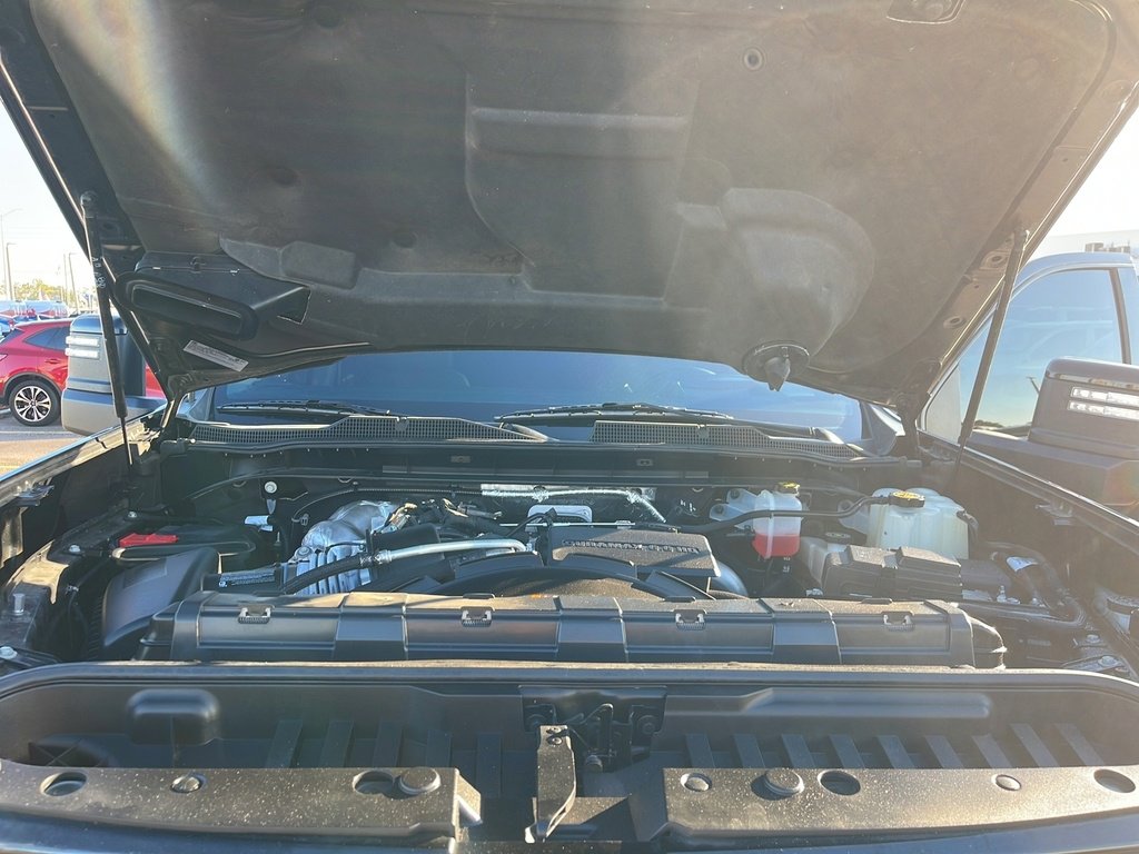 Used 2024 Chevrolet Silverado 2500 LTZ w/ LTZ Plus Package image 38