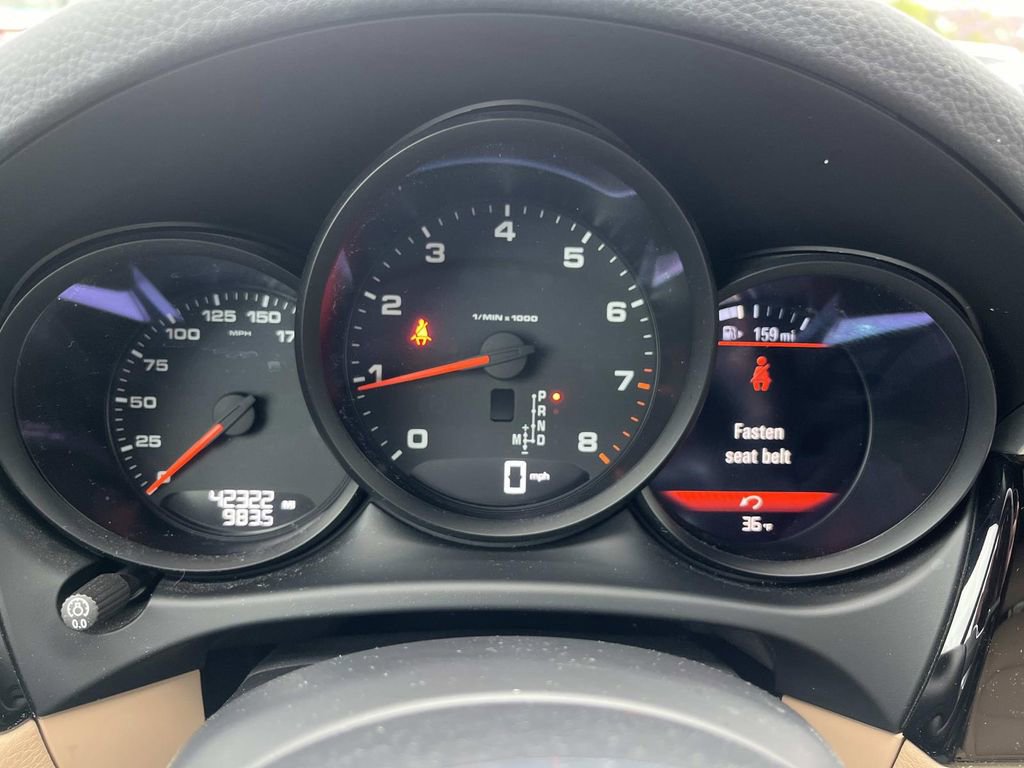 Used 2020 Porsche Macan Base image 26