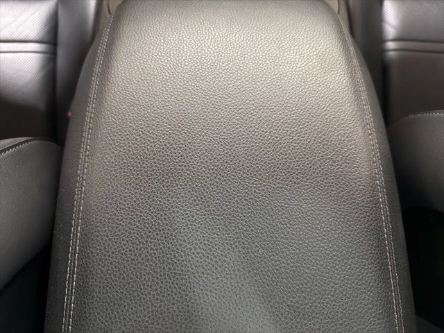 Used 2024 Porsche Cayenne Coupe AWD/4WD image 40