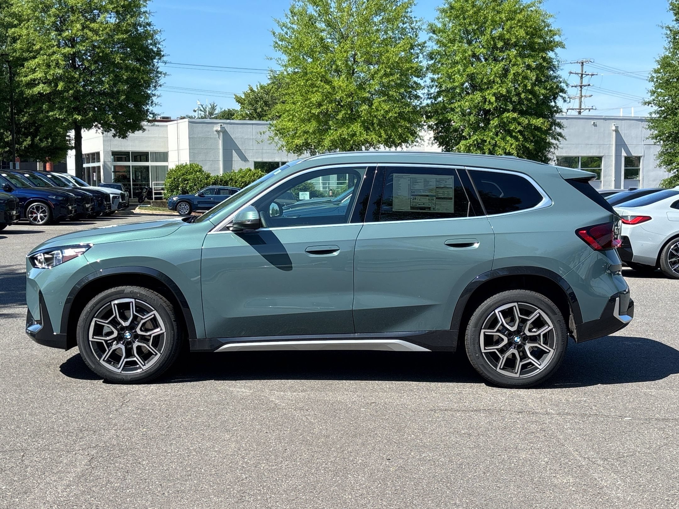 Used 2026 BMW X1 xDrive28i w/ Convenience Package AWD/4WD image 2