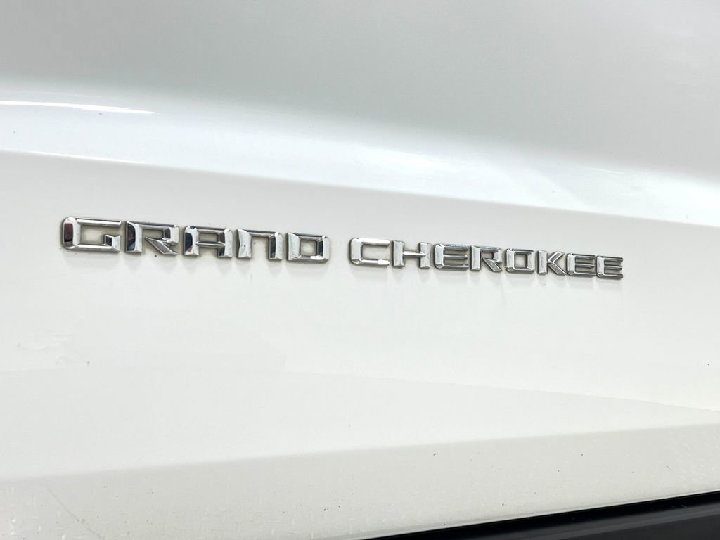 Used 2016 Jeep Grand Cherokee Limited AWD/4WD image 40
