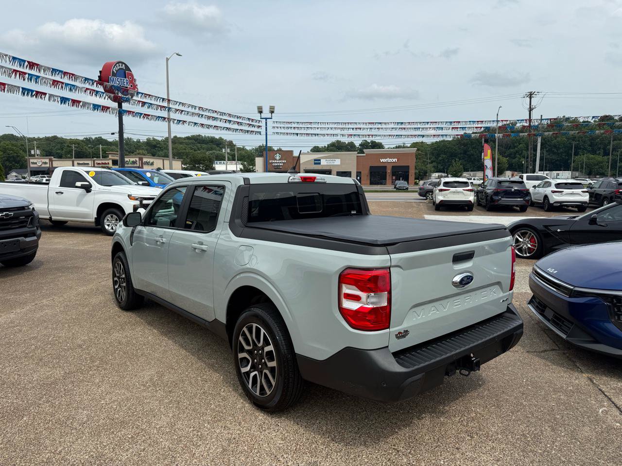 Used 2024 Ford Maverick Lariat AWD/4WD image 4
