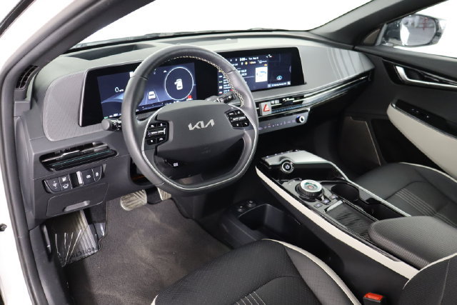 Used 2023 Kia EV6 GT-Line AWD/4WD image 28