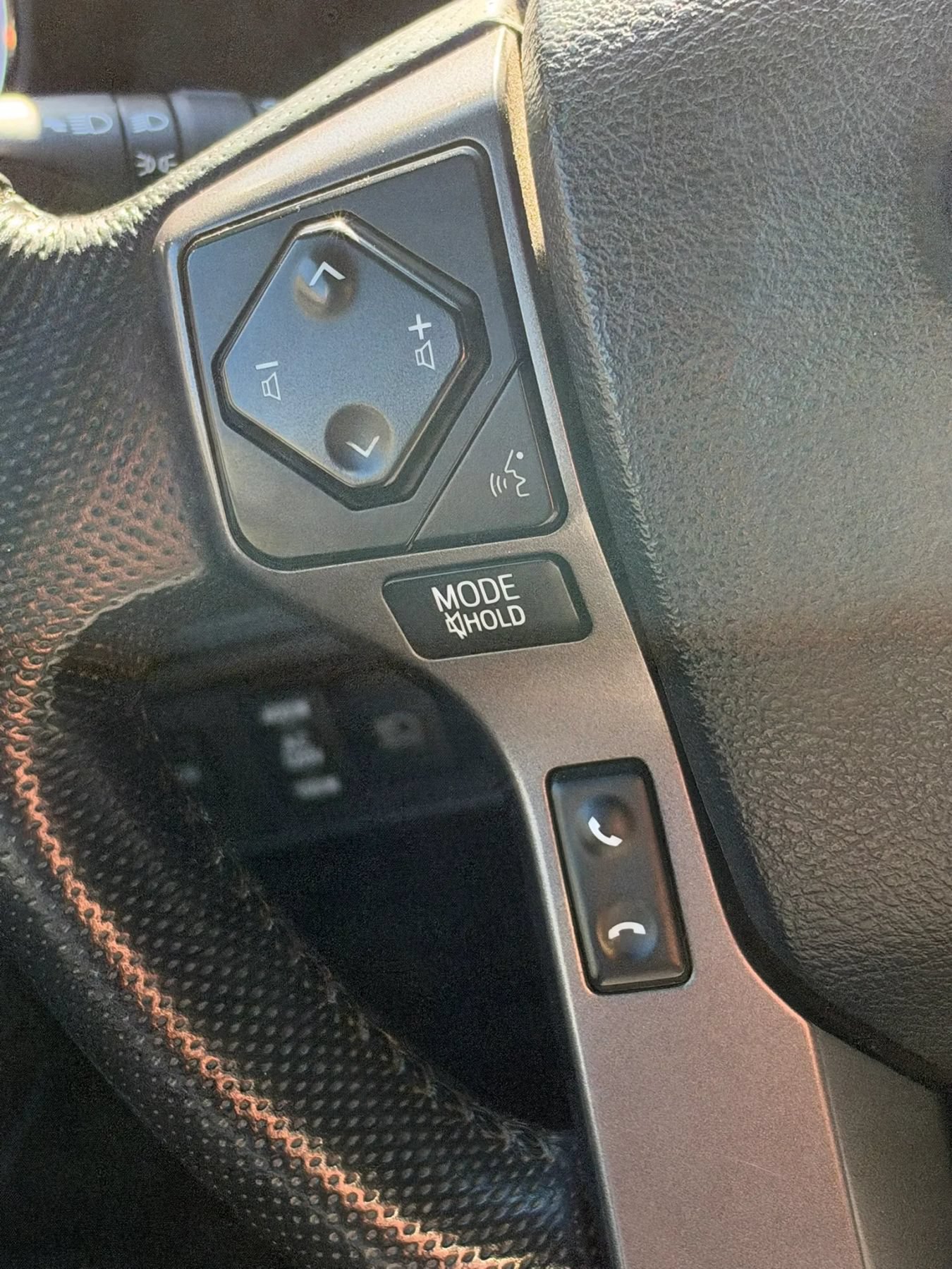 Used 2019 Toyota Tacoma TRD Off-Road AWD/4WD image 17