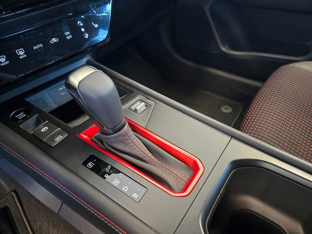 New 2026 Nissan Kicks SR w/ Cold Weather Package image 12