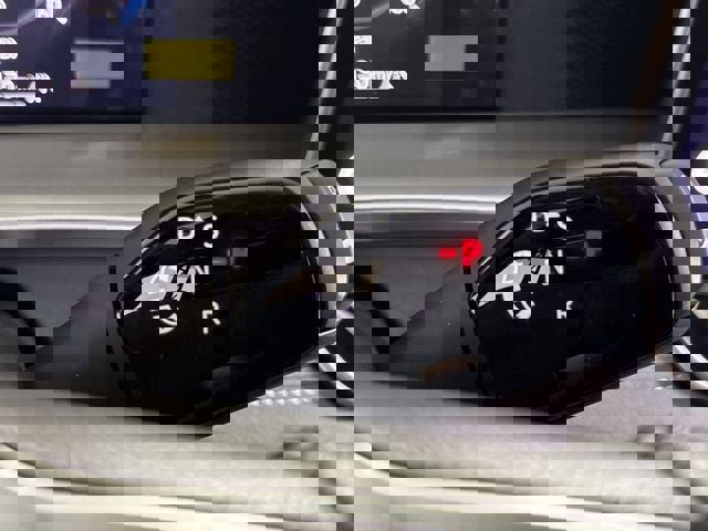 New 2025 Volkswagen Tiguan SE R-Line image 20