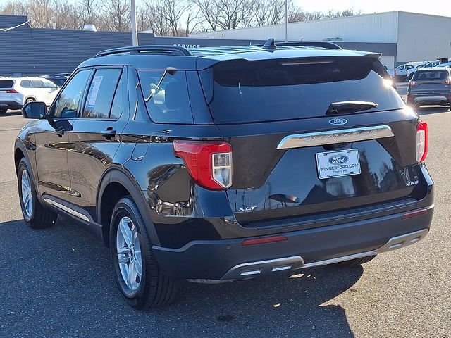 Used 2024 Ford Explorer XLT w/ Equipment Group 202A AWD/4WD image 4