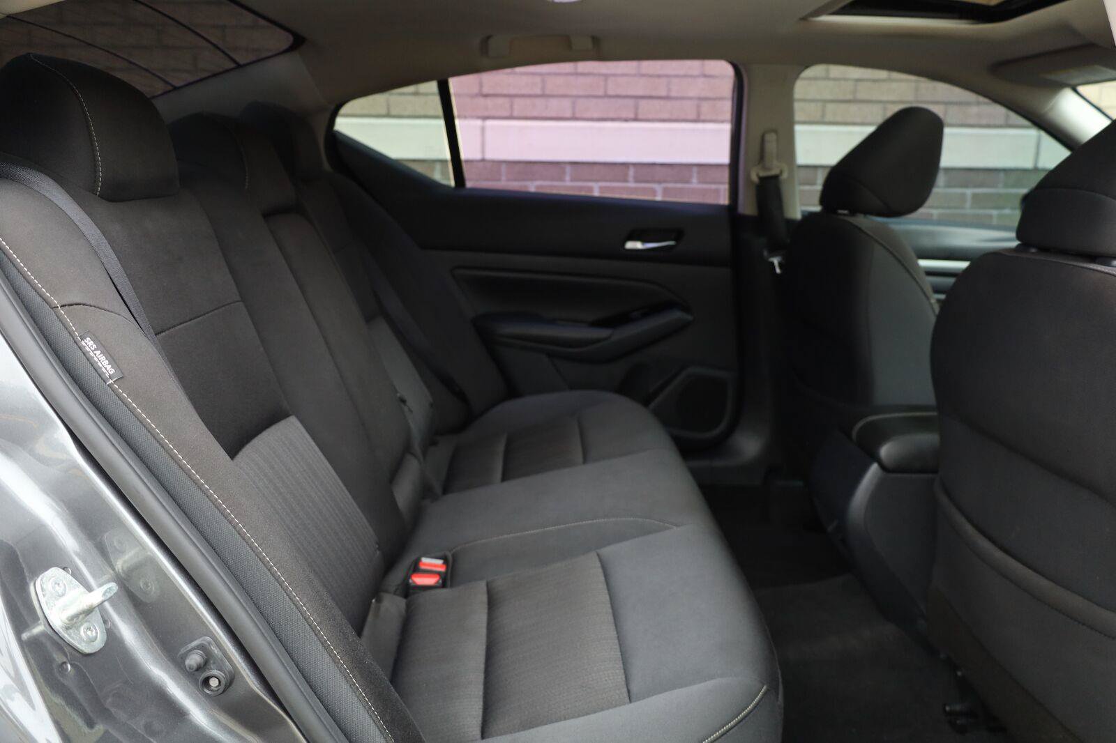 Used 2021 Nissan Altima 2.5 SV w/ SV Premium Package FWD image 25