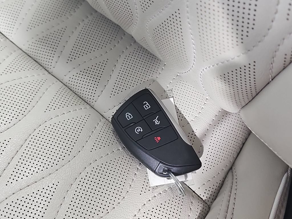 Used 2021 Buick Envision Avenir w/ Technology Package II AWD/4WD image 42