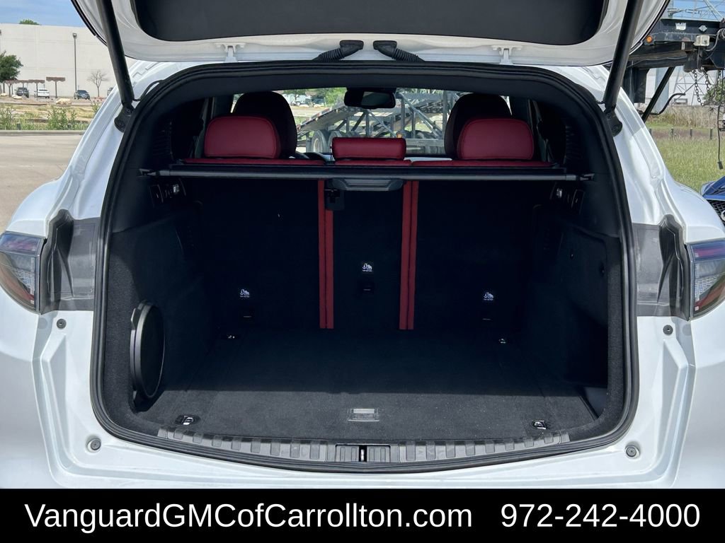 Used 2024 Alfa Romeo Stelvio Veloce image 33