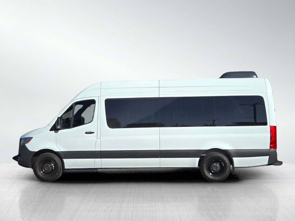 Used 2024 Mercedes-Benz Sprinter 2500 image 7