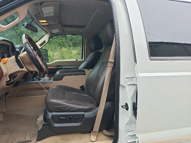 Used 2016 Ford F250 King Ranch w/ FX4 Off-Road Package AWD/4WD image 9