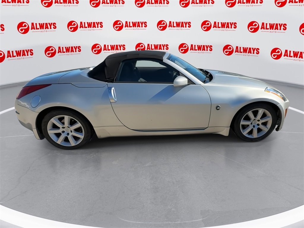 Used 2004 Nissan 350Z Enthusiast image 9