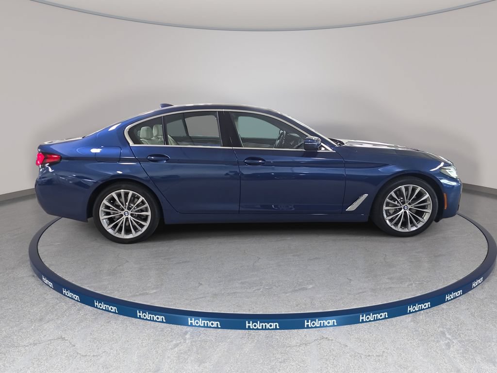 Used 2023 BMW 530i w/ Premium Package RWD image 6