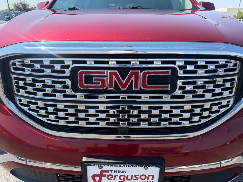 Used 2019 GMC Acadia Denali w/ Technology Package FWD image 6
