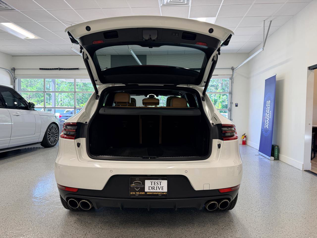 Used 2017 Porsche Macan S AWD/4WD image 35