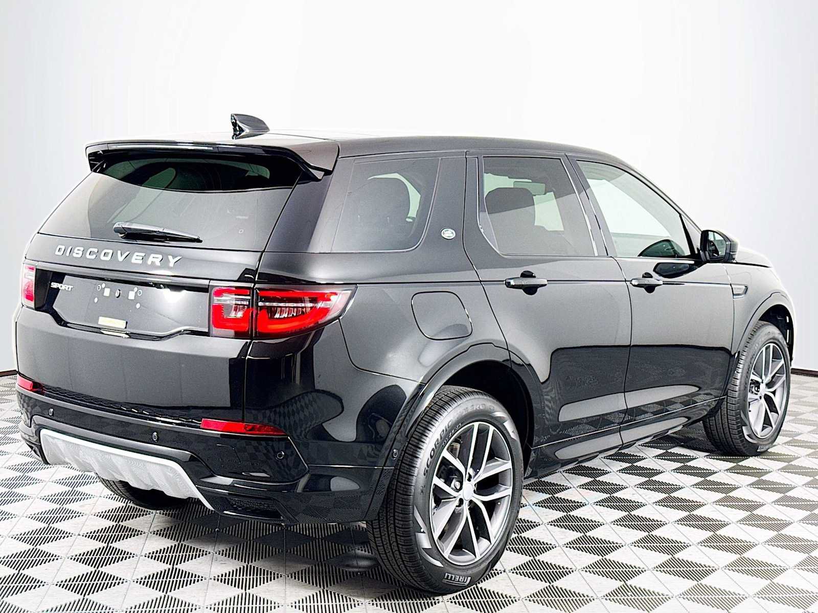 New 2025 Land Rover Discovery Sport S AWD/4WD image 5