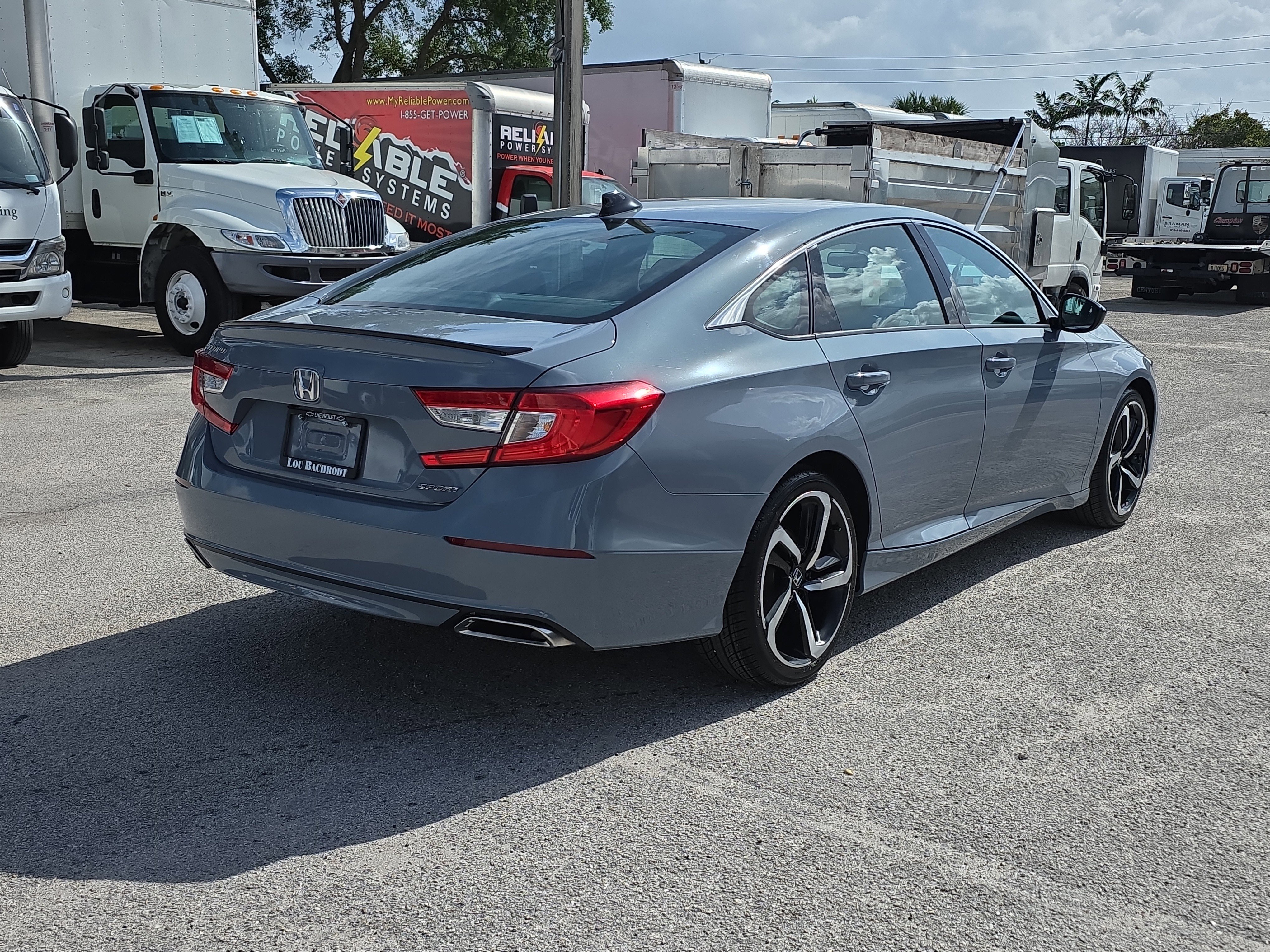 Used 2022 Honda Accord Sport image 7