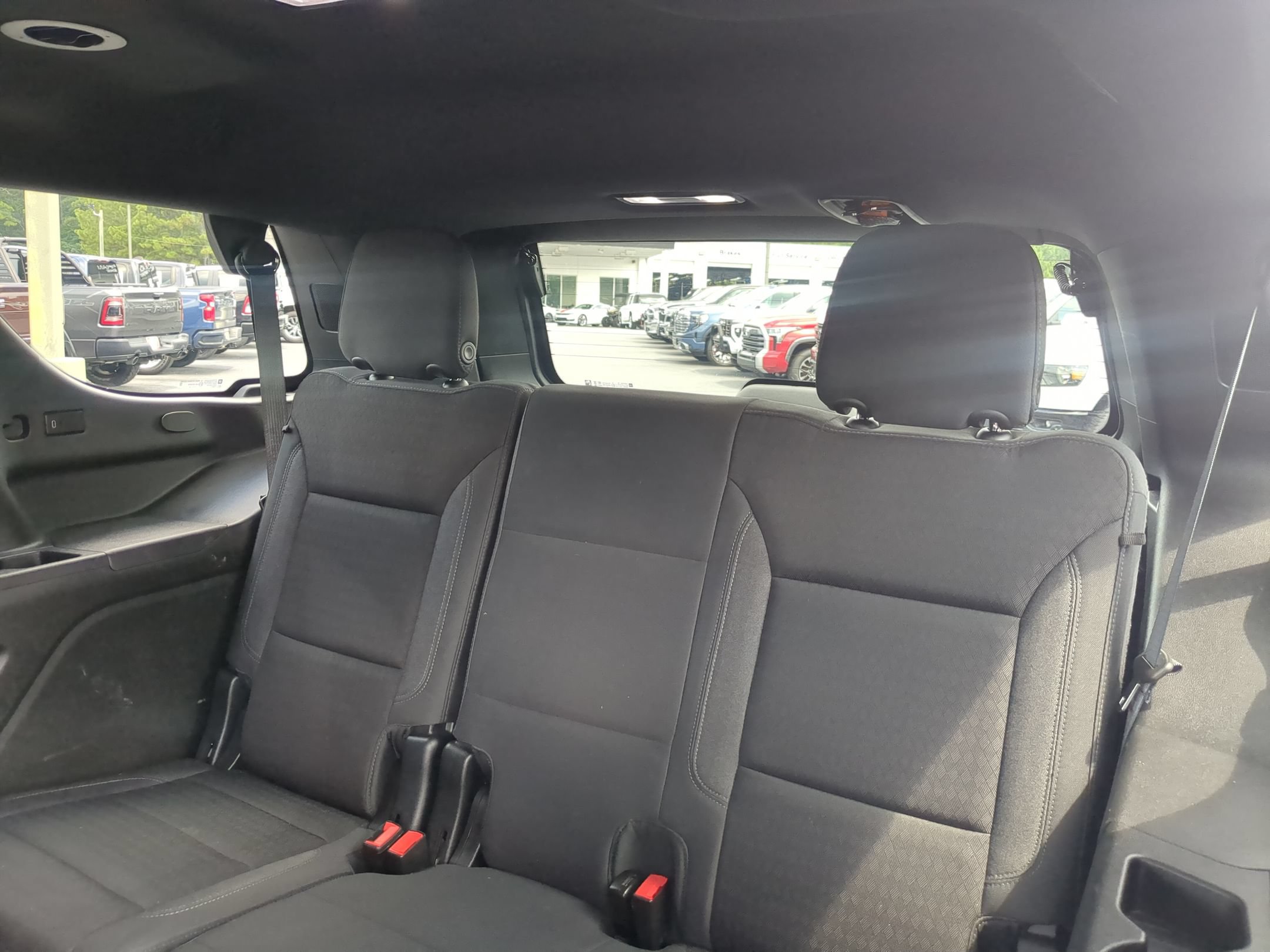 Used 2024 GMC Yukon SLE w/ Gmc Pro Safety Plus Package AWD/4WD image 25