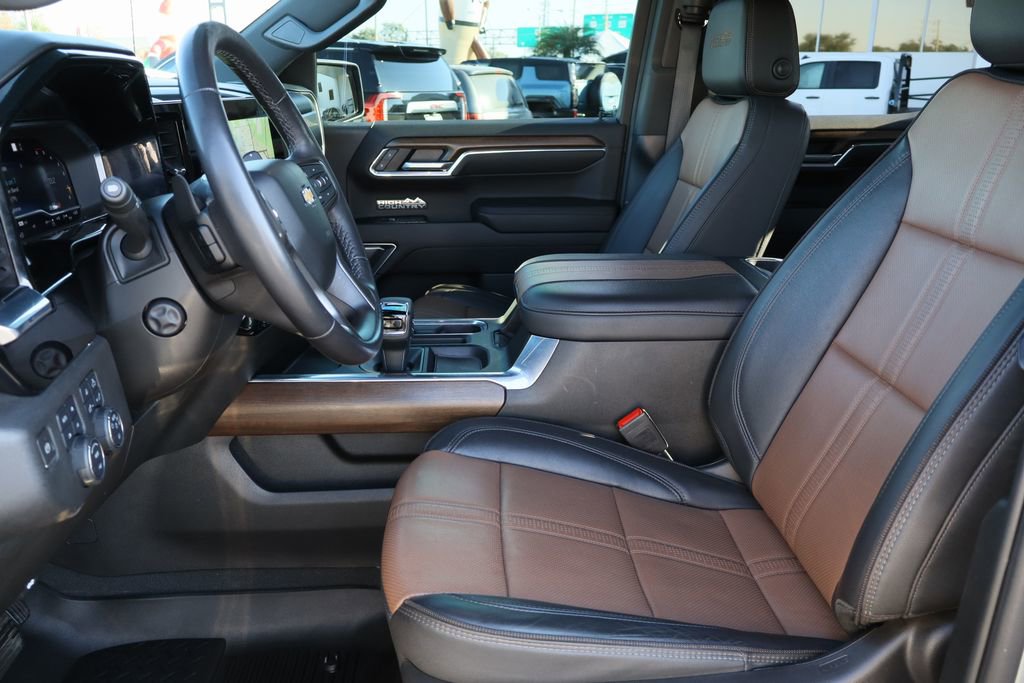 Used 2023 Chevrolet Silverado 1500 High Country w/ Z71 Off-Road Package image 21
