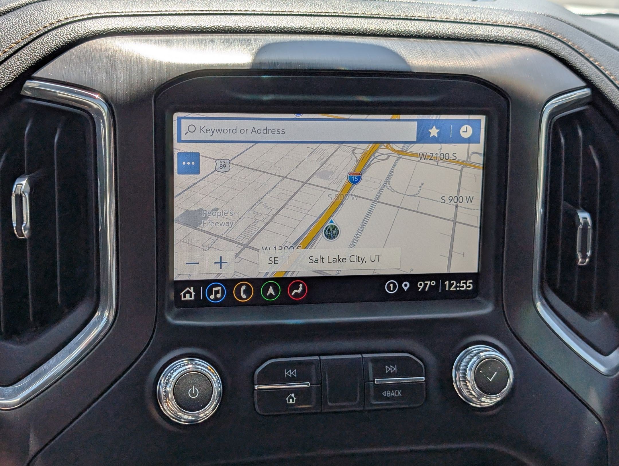 Certified 2021 GMC Sierra 3500 AT4 w/ AT4 Premium Plus Package AWD/4WD image 21