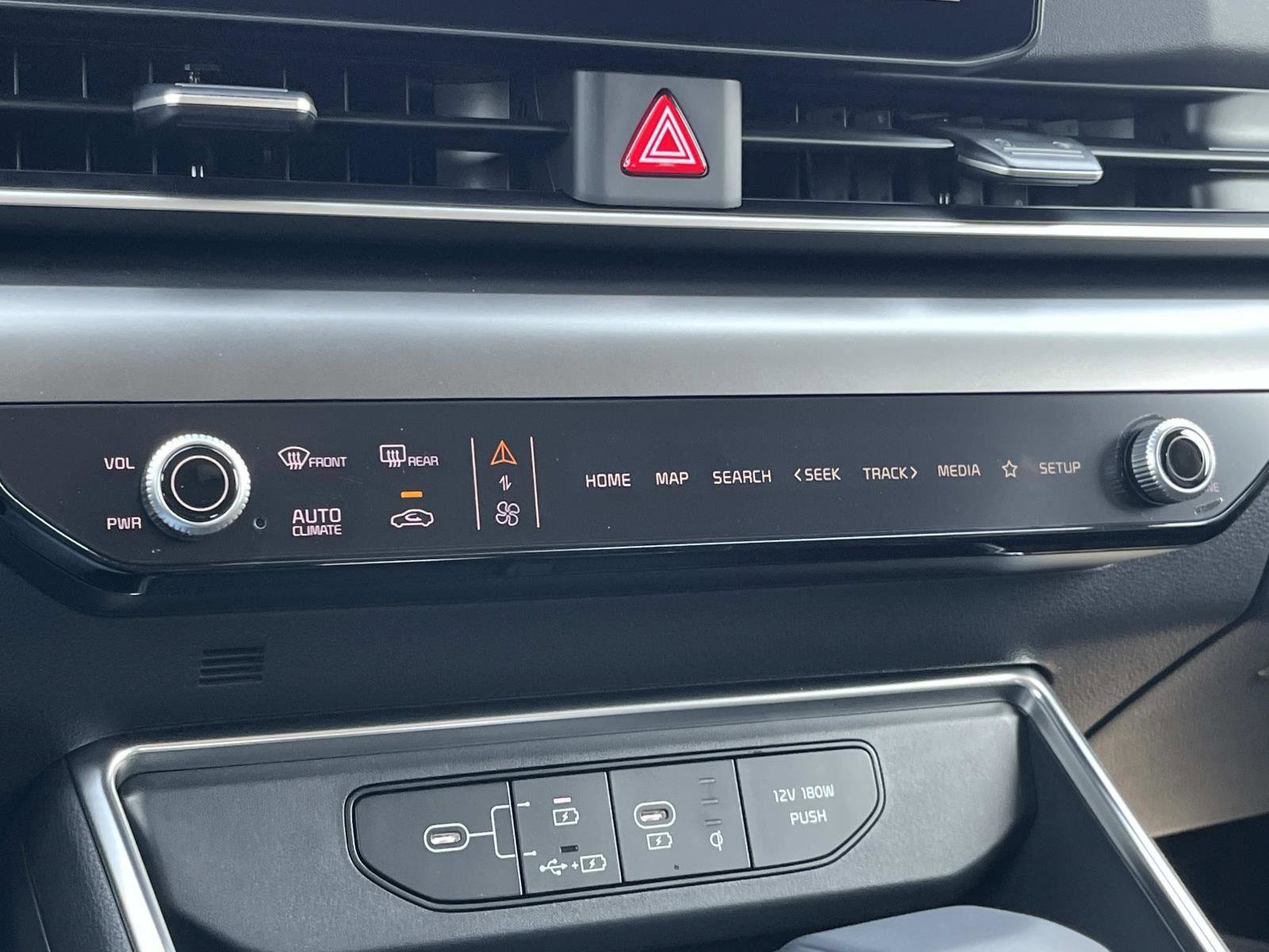 Used 2026 Kia Carnival SX Prestige image 21