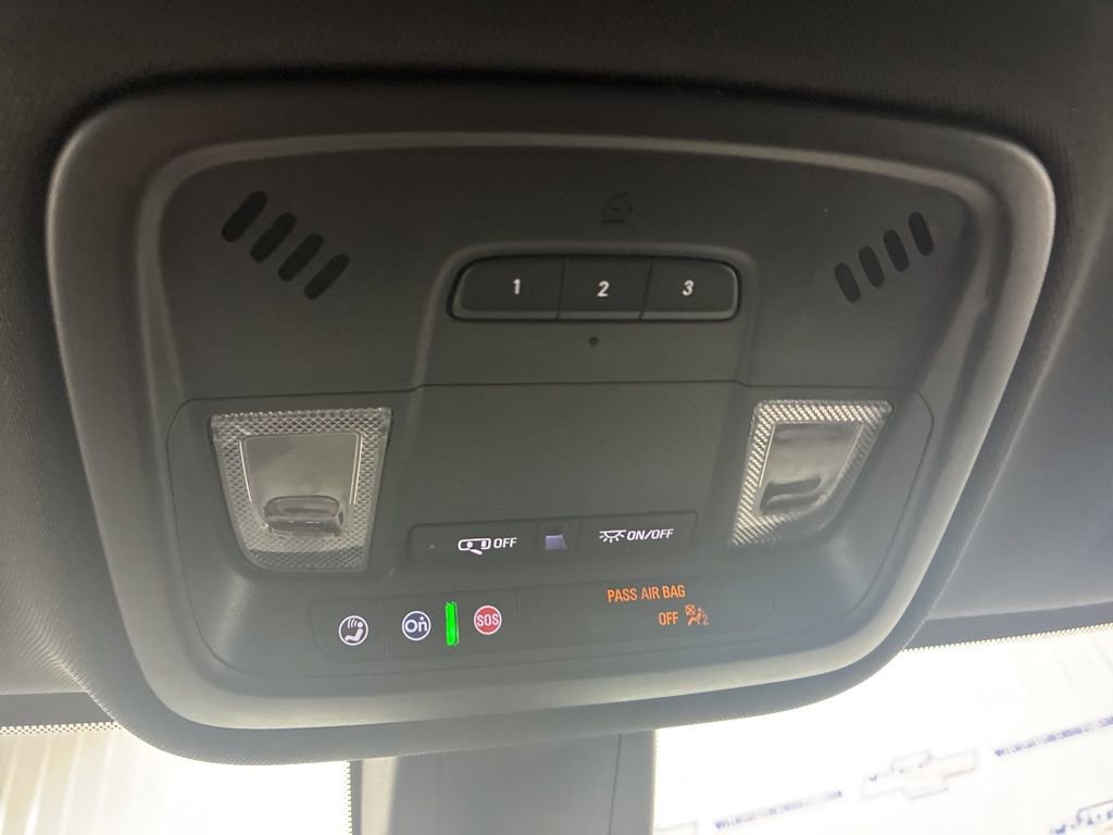 Used 2023 Chevrolet Traverse LT image 33