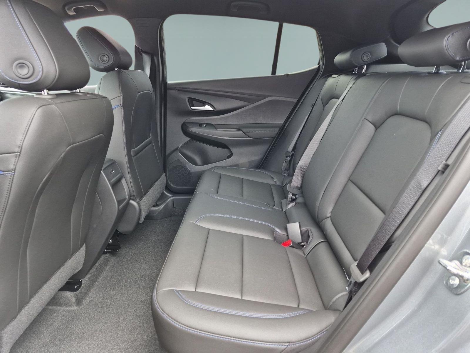 New 2026 Buick Envista Sport Touring w/ Convenience I Package FWD image 24