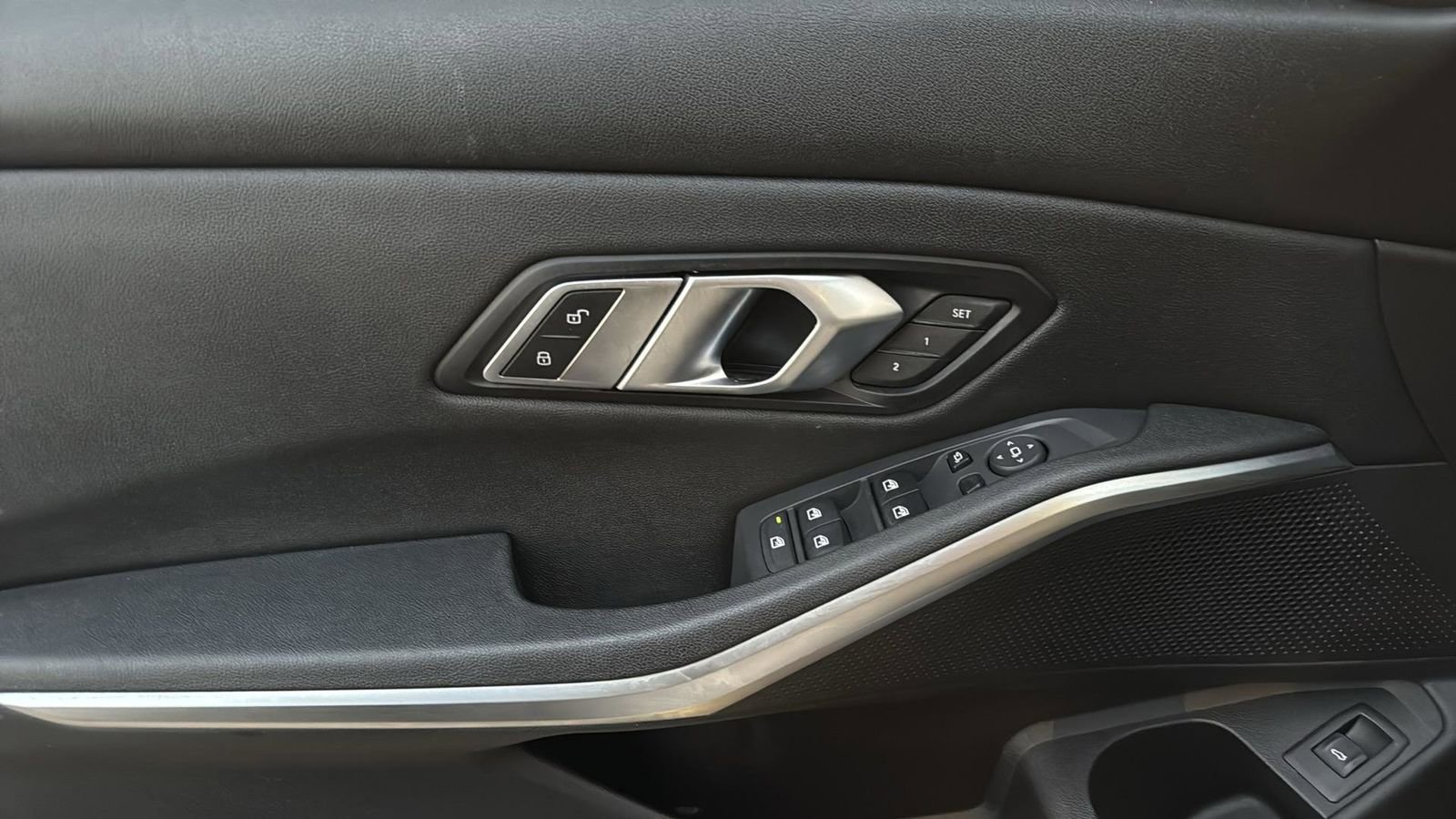 Used 2021 BMW 330i Sedan image 12