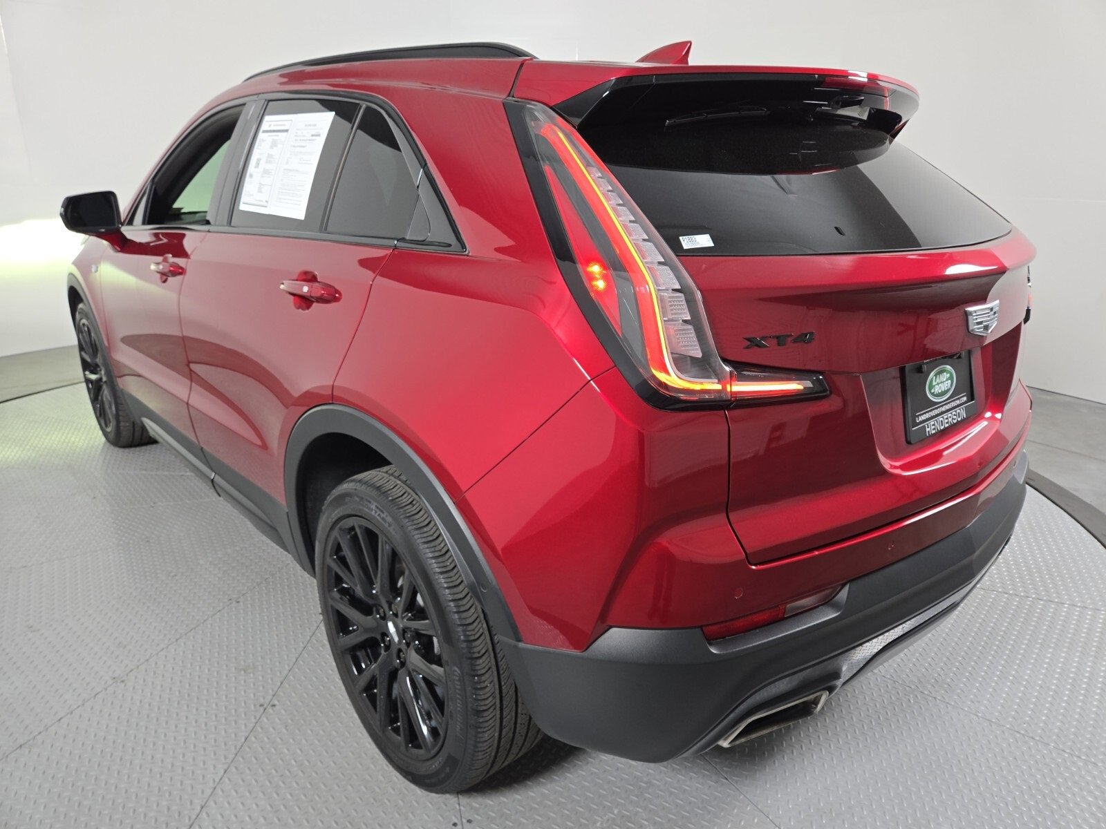 Used 2023 Cadillac XT4 Sport image 16