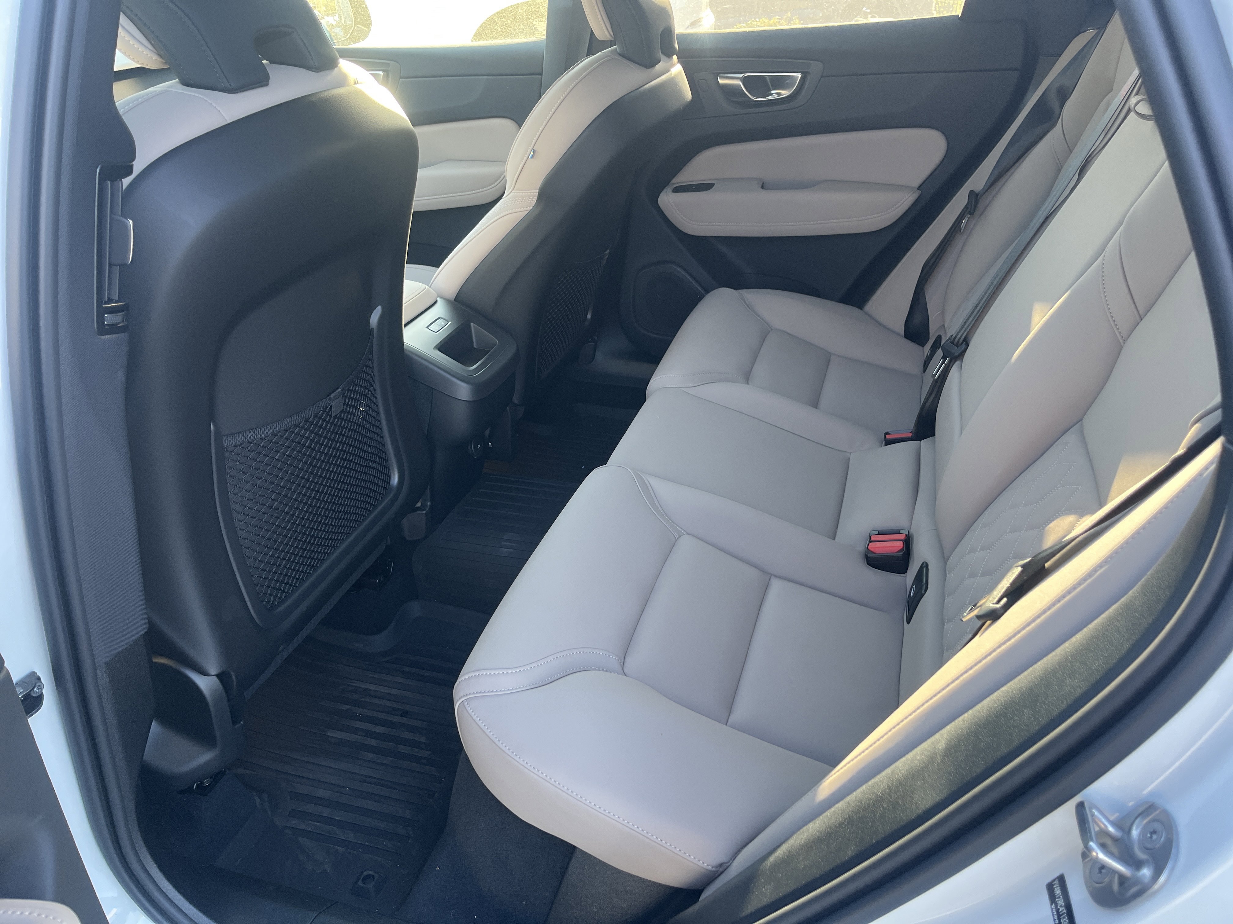 New 2026 Volvo XC60 B5 Plus w/ Protection Package Premier image 8