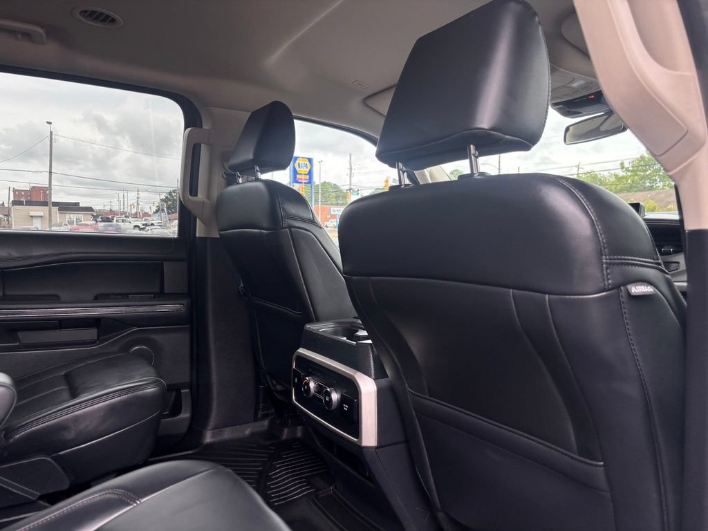 Used 2024 Ford Expedition XLT AWD/4WD image 24