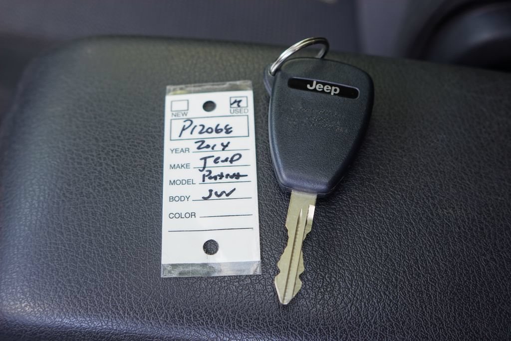 Used 2014 Jeep Patriot Latitude w/ Sun/Sound Group AWD/4WD image 31
