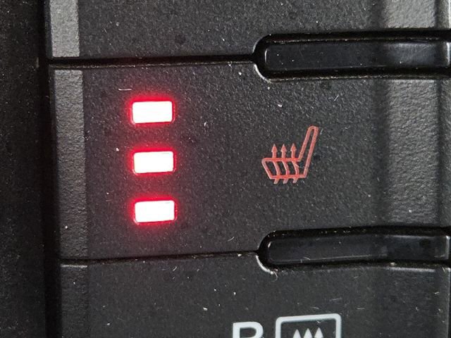 Used 2018 Ford F150 XLT w/ Equipment Group 302A Luxury image 9