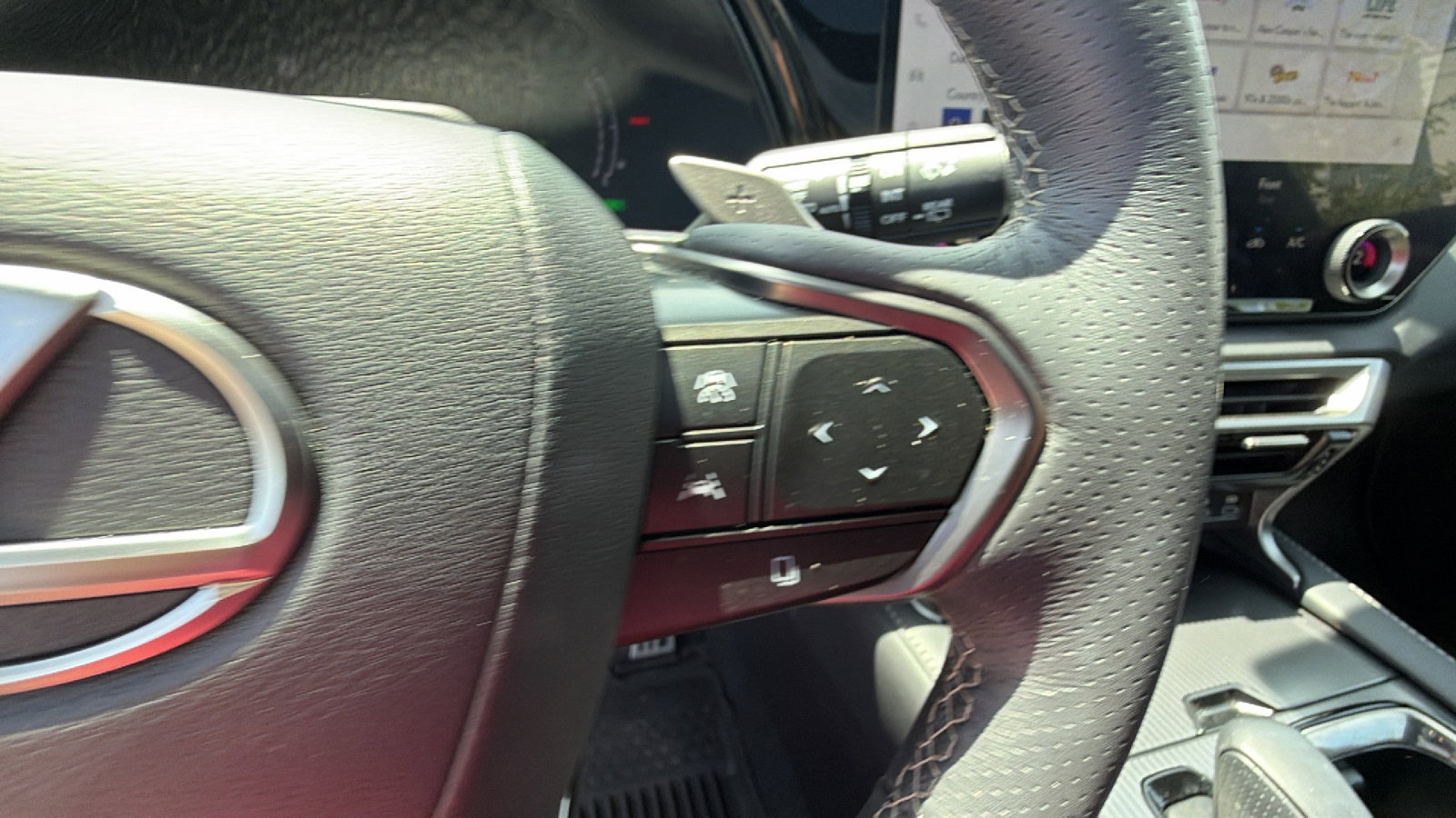 Used 2024 Lexus RX 500h F Sport w/ Convenience Package AWD/4WD image 29