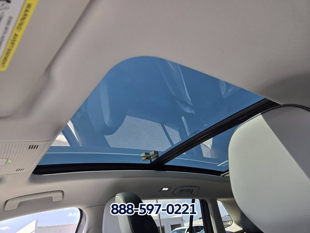 New 2026 Volkswagen Tiguan SE FWD image 7