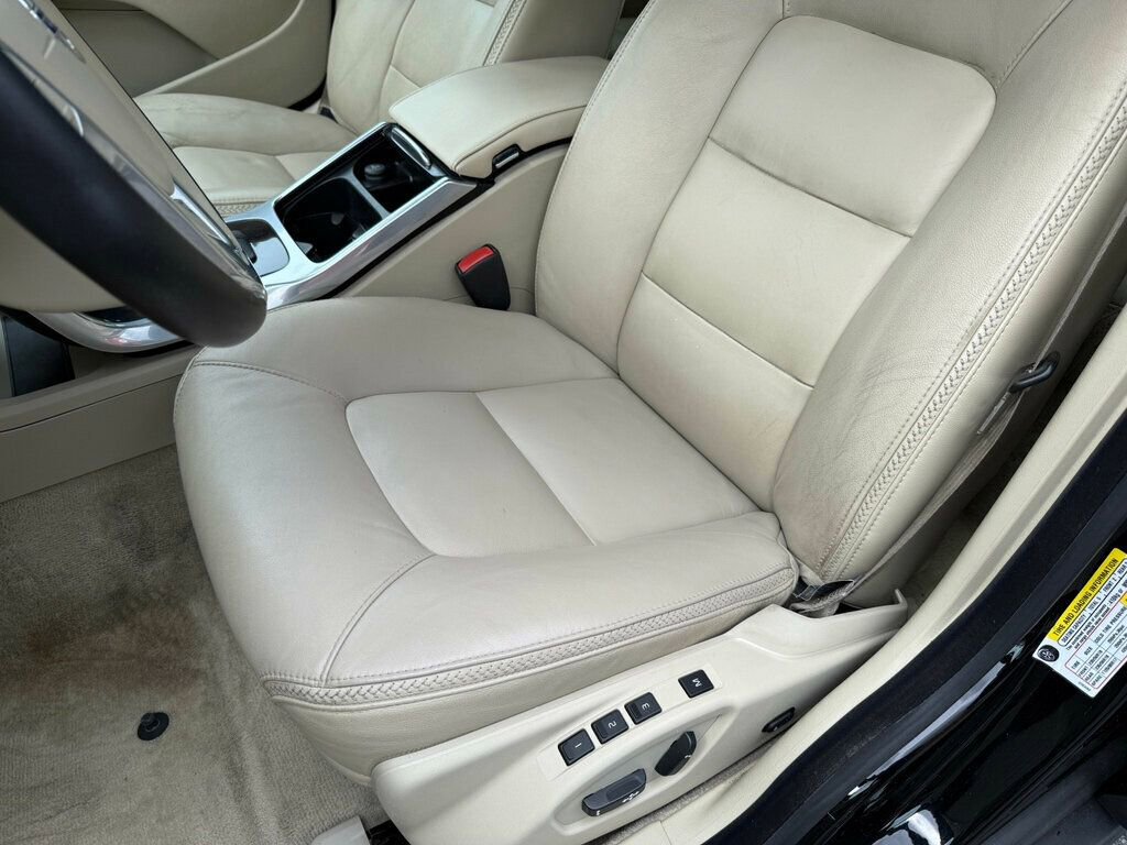 Used 2016 Volvo XC70 T5 Premier w/ Proximity Package image 21