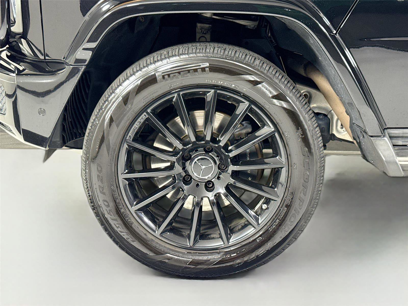 Used 2021 Mercedes-Benz G 550 w/ G Manufaktur Interior Package image 40