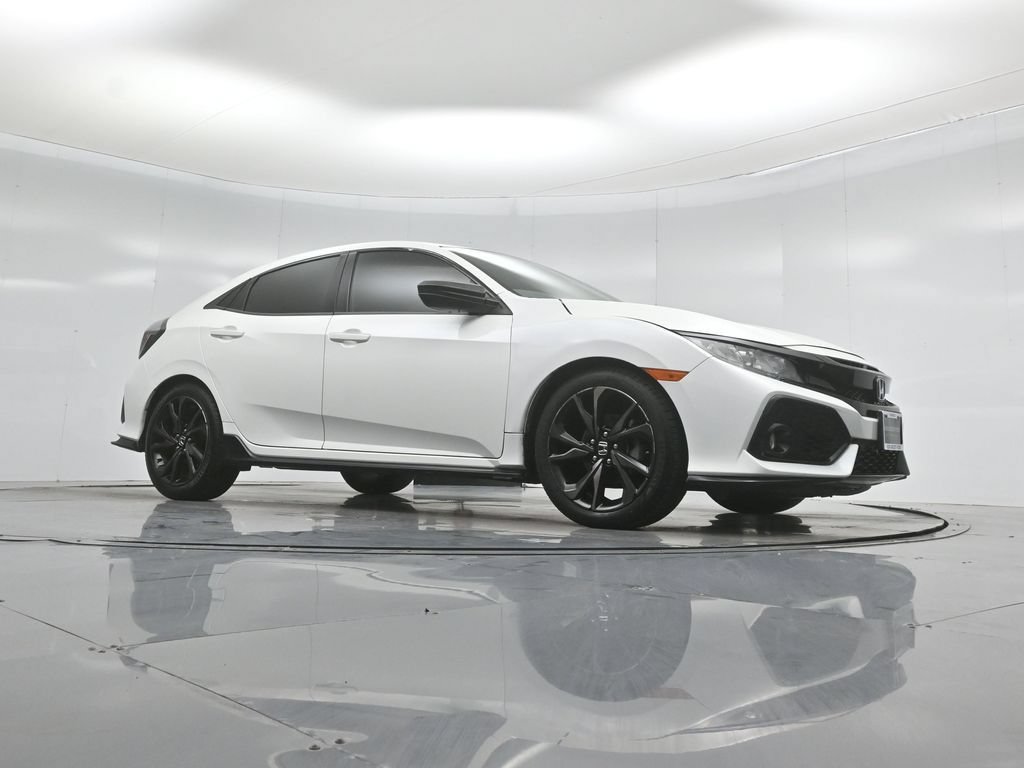 Used 2018 Honda Civic Sport image 2