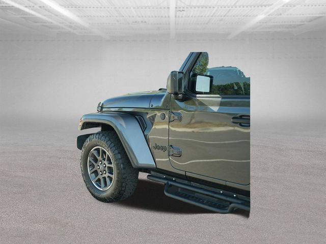 Used 2021 Jeep Gladiator Overland w/ Popular Equipment Package AWD/4WD image 39