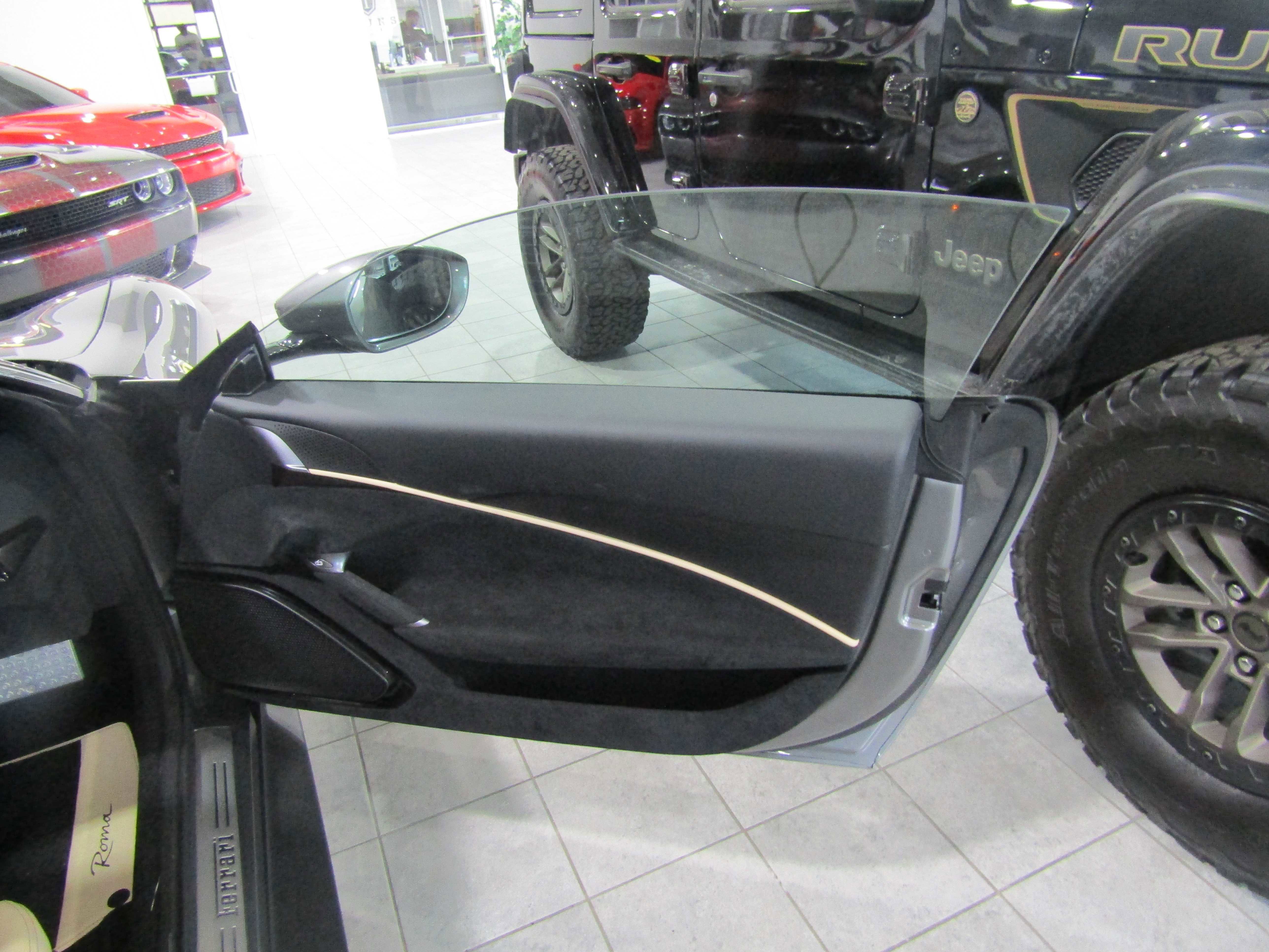 Used 2023 Ferrari Roma image 8